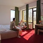 Alma Ivavev Isus 3* Mamaia