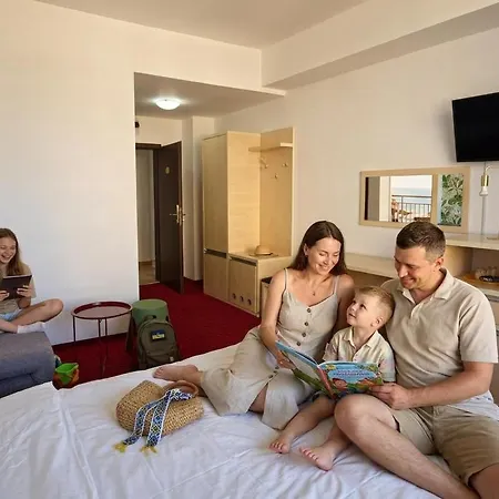 Hotel Alma Ievavev Isus 3*
