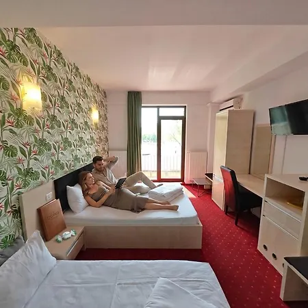 Alma Ivavev Isus Hotel