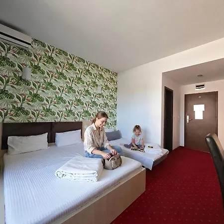 Hotel Alma Ievavev Isus